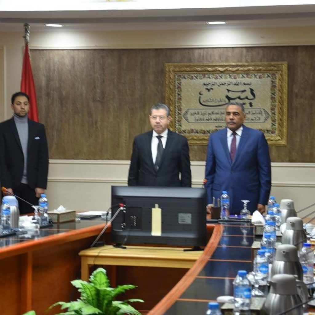 مجلس جامعة مطروح يناقش الإسراع في الانتهاء من إنشاء المباني الجديدة