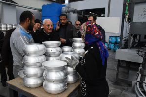 محافظ بورسعيد في جولة تفقدية استعدادا لافتتاح مصانع جديدة الشهر المقبل