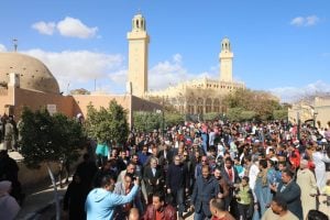 خالد العناني: بدء مشروع درء الخطورة ورفع كفاءة القباب الأثرية بالبهنسا (صور)