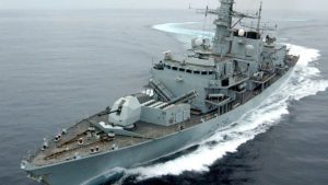 البحرية البريطانية ستبدأ في مرافقة سفن بلادها أثناء عبور مضيق هرمز