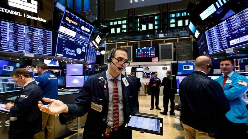 الأسهم الأمريكية ترتفع اليوم الجمعة بدعم من انتعاش التفاؤل بشأن أرباح الشركات