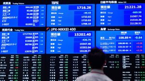 الأسهم اليابانية تهبط لأدنى مستوى بسبب مخاوف التصعيد فى الشرق الأوسط