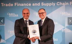 البنك الأهلي يحصد جائزة أفضل مقدم لخدمات تمويل التجارة من «Global finance»