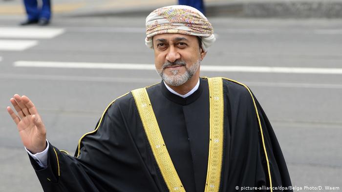 مرسوم سلطاني بتعديل النشيد الوطني وعلم عمان