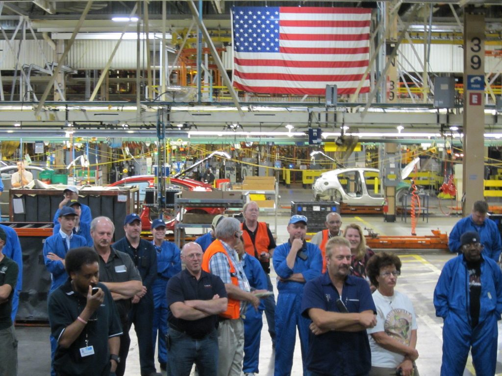 معهد ISM: تراجع مؤشر نشاط المصانع الأمريكية لأدنى مستوى منذ 2009