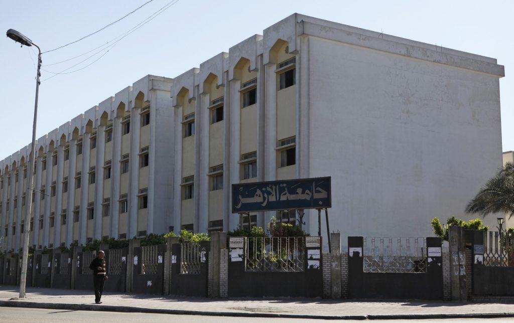 «جميعهم يخضغون للعلاج» جامعة الأزهر: لا صحة لوفاة 3 طلاب
