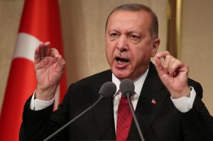 أردوغان يقول إن تركيا ستظل تهدف إلى تأمين مطار كابول