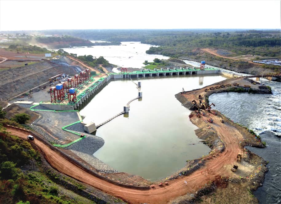 الصين تقترب من إتمام سد "كاروما" على النيل في أوغندا وتعرض بناء محطة كهرومائية