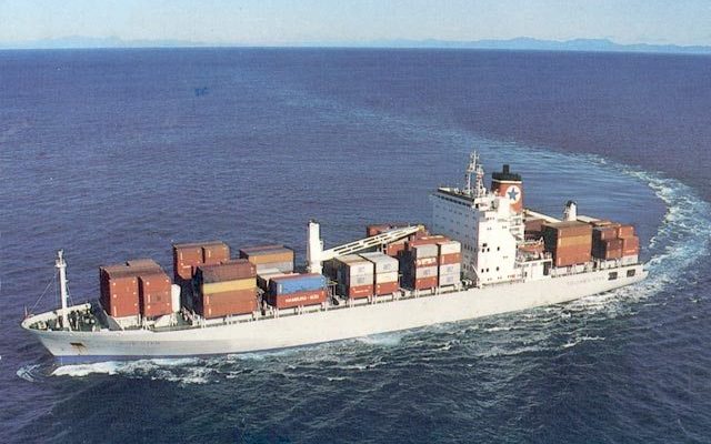 «النقل» تفاوض «الكورى للتصدير» لتمويل صفقة بناء 4 سفن جديدة