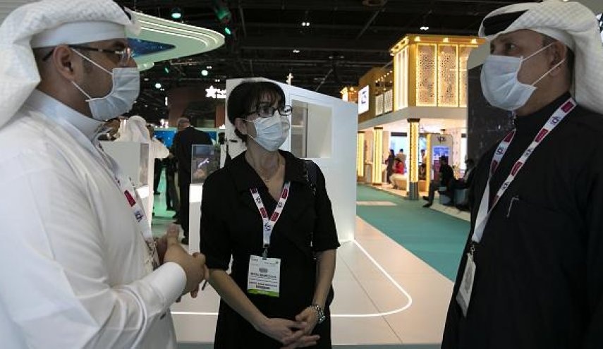 الإمارات تقرر بدء حملة طبية متجولة لإجراء فحص «كورونا» للسكان