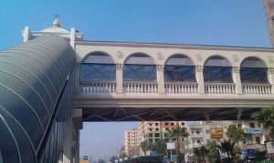 محافظة القاهرة: 5 كباري مشاة ومطبات لحماية المواطنين بمخطط التطوير تجنبا لحوادث الطرق