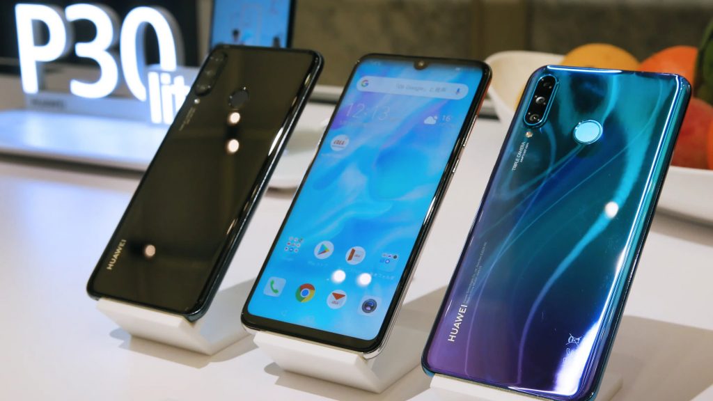 «هواوي» تحصد 18.9% من مبيعات الهواتف الذكية خلال 2019 (جراف)