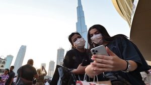 الصحة الإماراتية تسجل 822 إصابة جديدة بكورونا و3 وفيات