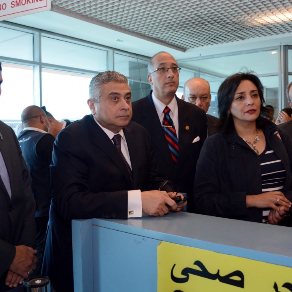 مصر تحدث اشتراطات الدخول لأراضيها وتلزم القادمين بالحصول على لقاح «كورونا»