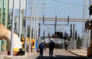«الكهرباء» تنفذ مشروعات بالساحل ومطروح بـ 552 مليون جنيه