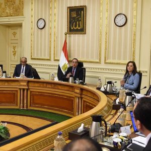الحكومة توجه بسرعة تنفيذ خط مترو الإسكندرية (أبوقير- محطة مصر)