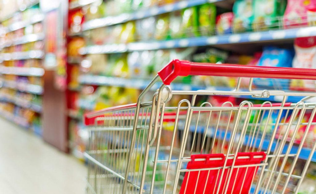 شعبة الإسكندرية تطالب «حماية المنافسة» بإلزام شركات المواد الغذائية بتوحيد الأسعار بين التجار