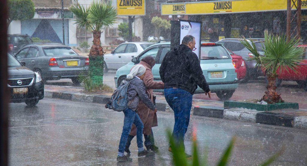 الأرصاد الجوية : توقعات بسقوط أمطار يومي الأربعاء والخميس المقبلين
