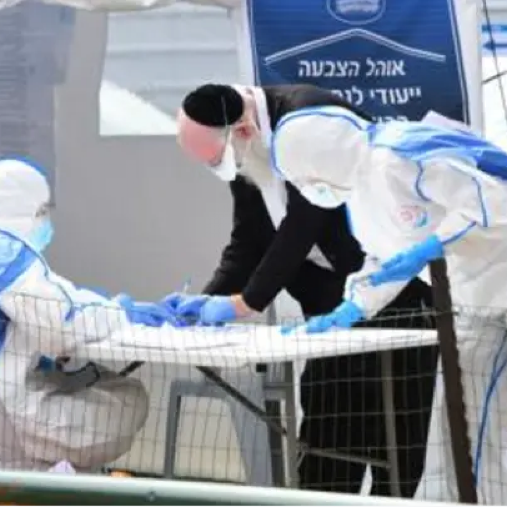 إسرائيل تجري مسحات طبية لأكثر من 16 ألف شخص والإصابات تتجاوز 100 يوميًّا