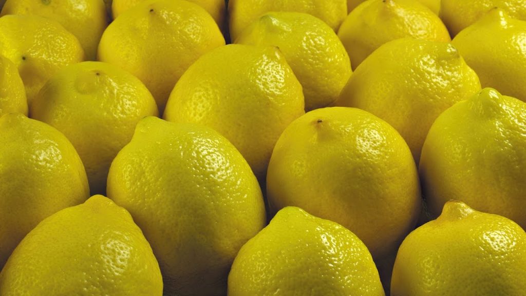 جنون أسعار الليمون والكيلو يقفز إلى 25 جنيها