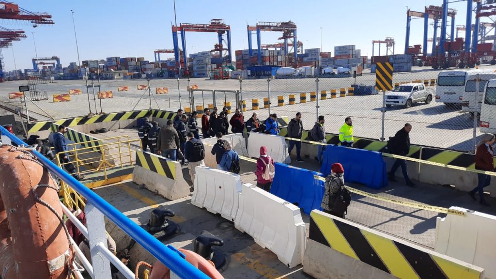 «ميرسك» العالمية تشكل خلية أزمة لمتابعة تداعيات «كورونا» على أسواق الشحن البحرى