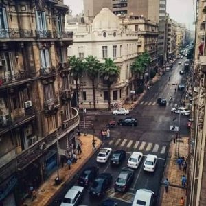 القاهرة تشن حملات لمتابعة تنفيذ قرارات مجلس الوزراء بغلق وفتح المحال التجارية