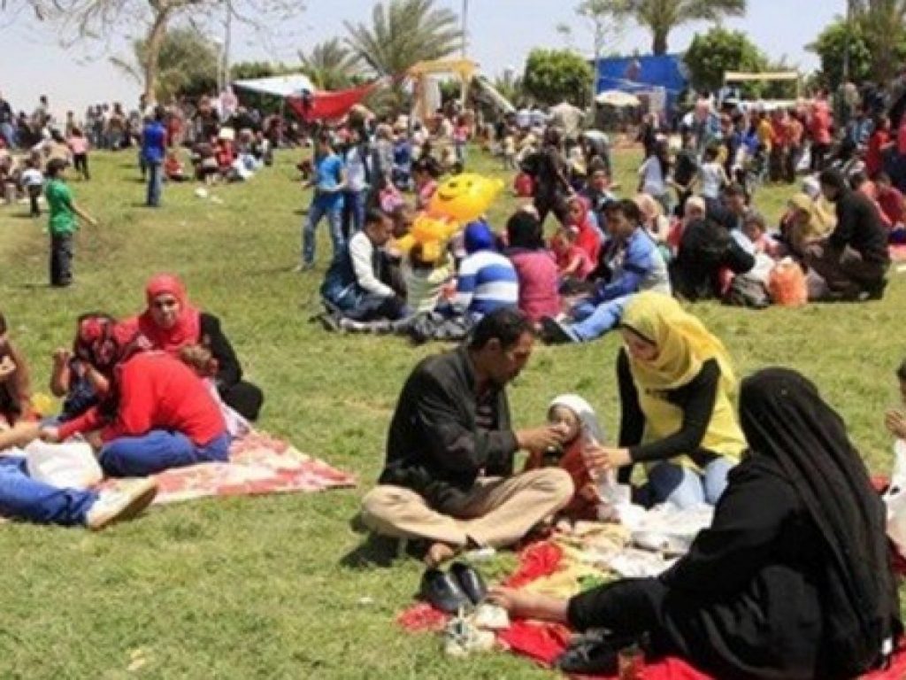 التنمية المحلية : غلق الحدائق والمتنزهات ومنع أى تجمعات أو احتفالات في شم النسيم