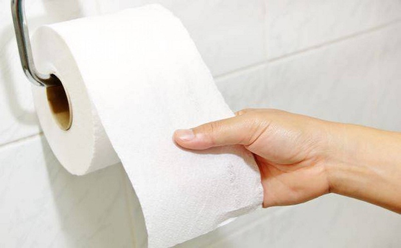 تقرير أمريكي: استخدام ورق المرحاض يضر الصحة