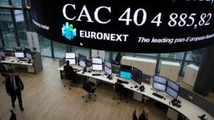 الأسهم الأوروبية تهبط الجمعة بسبب قانون الأمن القومي الصيني