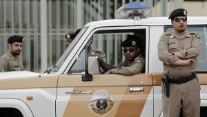 السعودية تطبق حظر التجول الكامل لمواجهة «كورونا» حتى الأربعاء