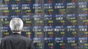 الأسهم اليابانية تتبنى المسار الهبوطى.. وقطاع الطيران يخسر 1.7%