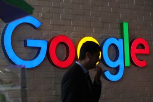 «جوجل» تخطط لاستثمار ملياري دولار في مجال الحوسبة السحابية ببولندا