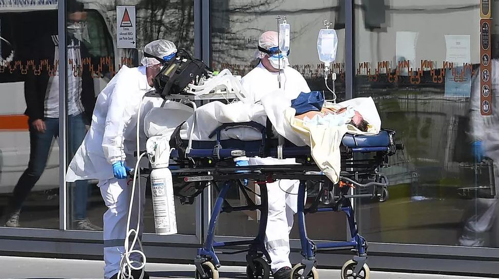 فرنسا تسجل 7071 إصابة بفيروس كورونا و3 وفيات