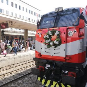 وزير النقل يشهد انطلاق قطارات السكة الحديد الجديدة عالية المستوى (صور)
