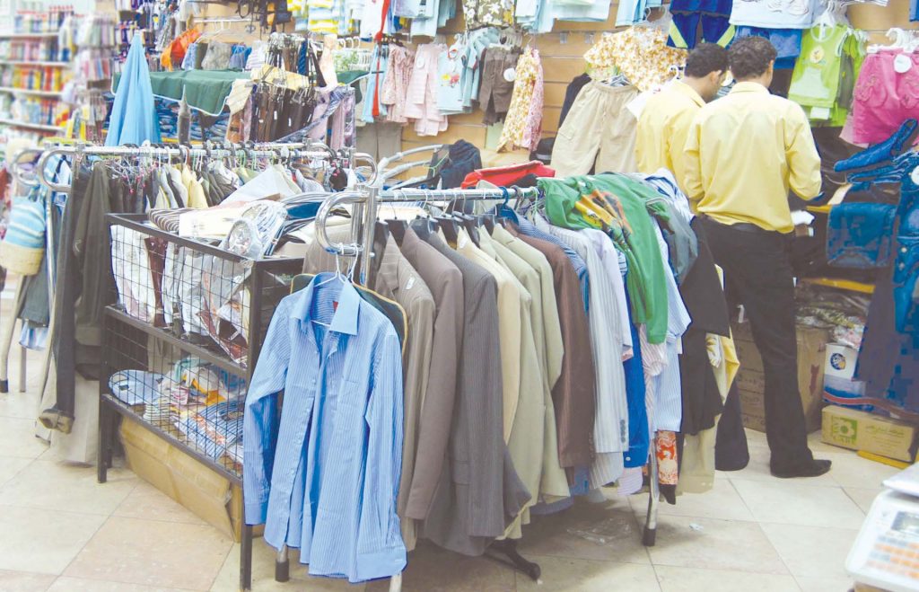 موسم عيد الأضحى يفشل في تحسين مبيعات الملابس الجاهزة بالإسكندرية