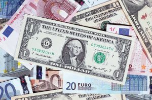 المركزي : تراجع معدل الدولرة للودائع بالعملة الأجنبية فى الربع الأخير من 2020