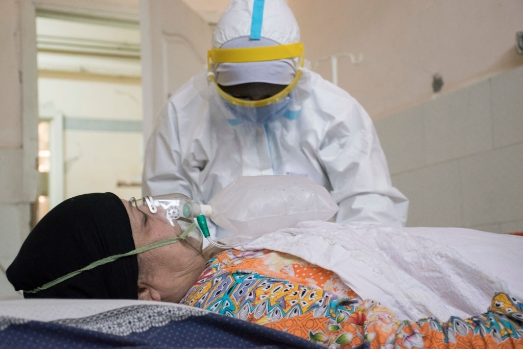 الصحة: تسجيل 486 إصابة جديدة بفيروس كورونا و22 وفاة
