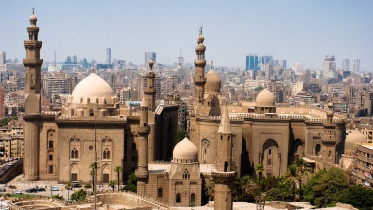 «القاهرة» لم تعد بلد الألف مئذنة بعد ارتفاع عدد المساجد إلى 2459 (جراف)