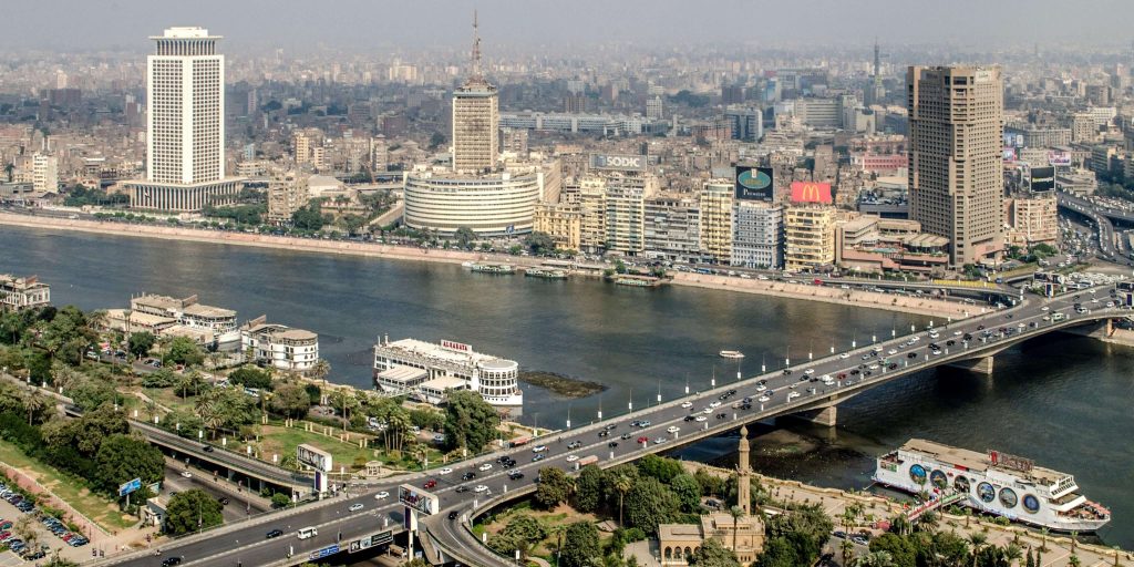 مصر تحصل على قرض ضخم من بنك الاستثمار الأوروبي