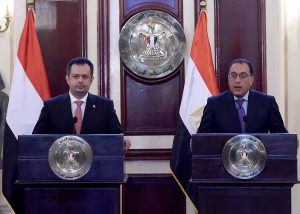 رئيس الحكومة : مصر تشرف باستضافة أكثر من مليون يمني يعاملون كأشقاء