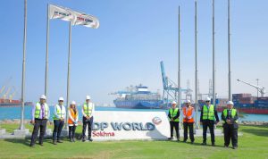 موانئ دبي بالسخنة تستقبل أكبر سفينة حاويات بطول 366 مترا