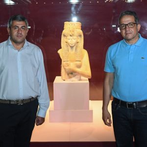 وزير الآثار والأمين العام لمنظمة السياحة العالمية يزوران متحف الغردقة (صور)