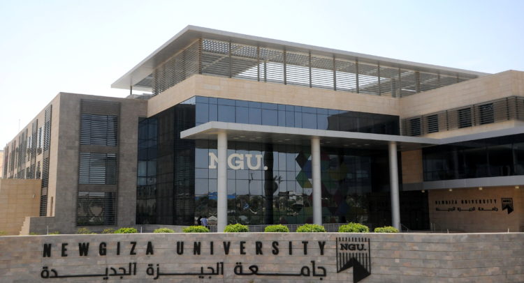 جامعة نيو جيزة: تفتح باب القبول لكلياتها وتقدم منحا تصل إلى 25% للالتحاق بالصيدلة