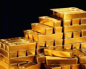 أسعار الذهب تكسب 33 دولارا في يوم لتتجاوز 2020 دولارا للأوقية بالبورصة الأمريكية