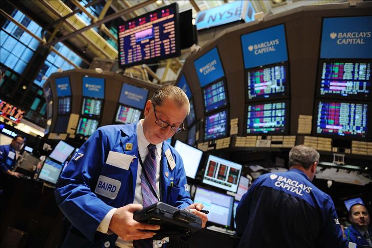 «ستاندر اند بورز 500» يتراجع الأثنين و«ناسداك» يرتفع