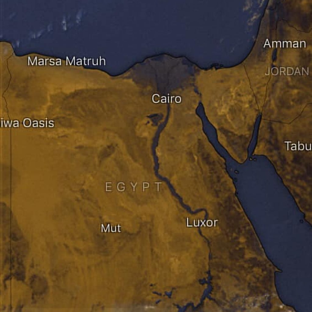 طقس غد الجمعة.. حار ورياح نشطة تؤدي لاضطراب في الملاحة