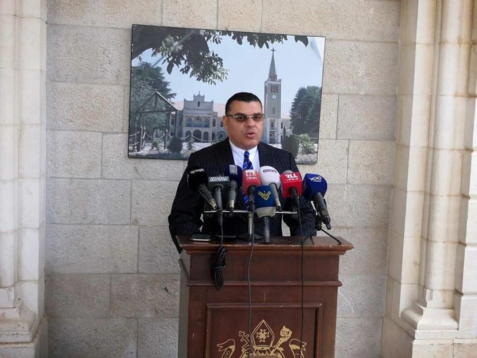 سفير مصر لدى لبنان : الجسر الجوي يغطي كل المجالات الإغاثية بصورة شاملة