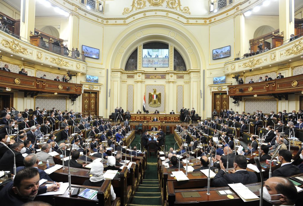 البرلمان يناقش مشروع قانون رسوم التوثيق والشهر للشركات الأحد المقبل