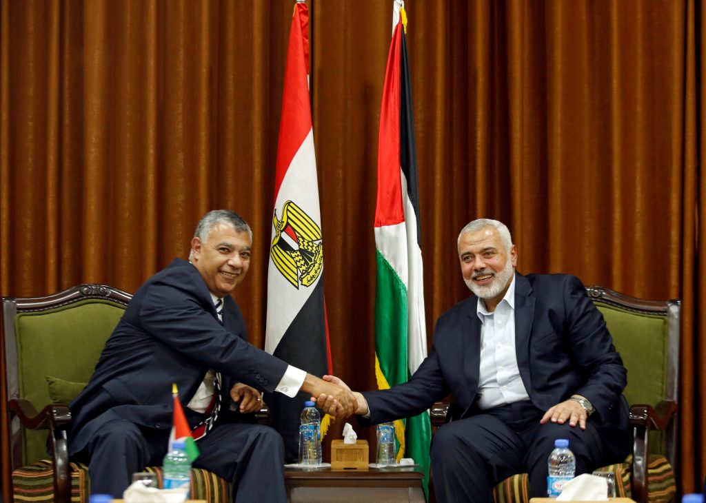 حسم الخلاف بين فتح وحماس بشأن إجراء أول انتخابات فلسطينية منذ عام 2006