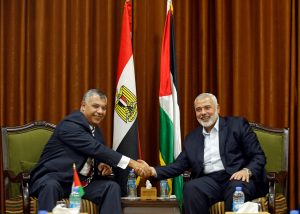 حسم الخلاف بين فتح وحماس بشأن إجراء أول انتخابات فلسطينية منذ عام 2006